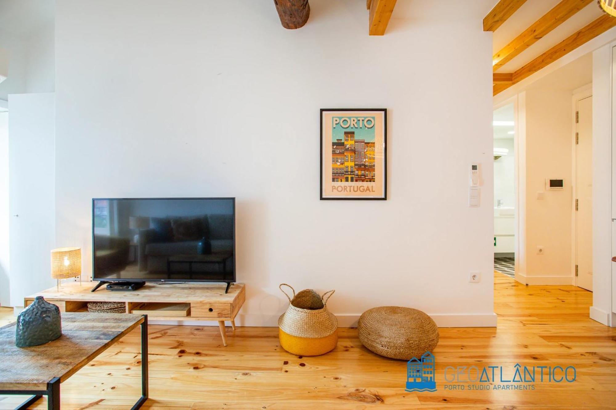 Poveiros Oak Loft - Santo Ildefonso Apartment Porto Bagian luar foto