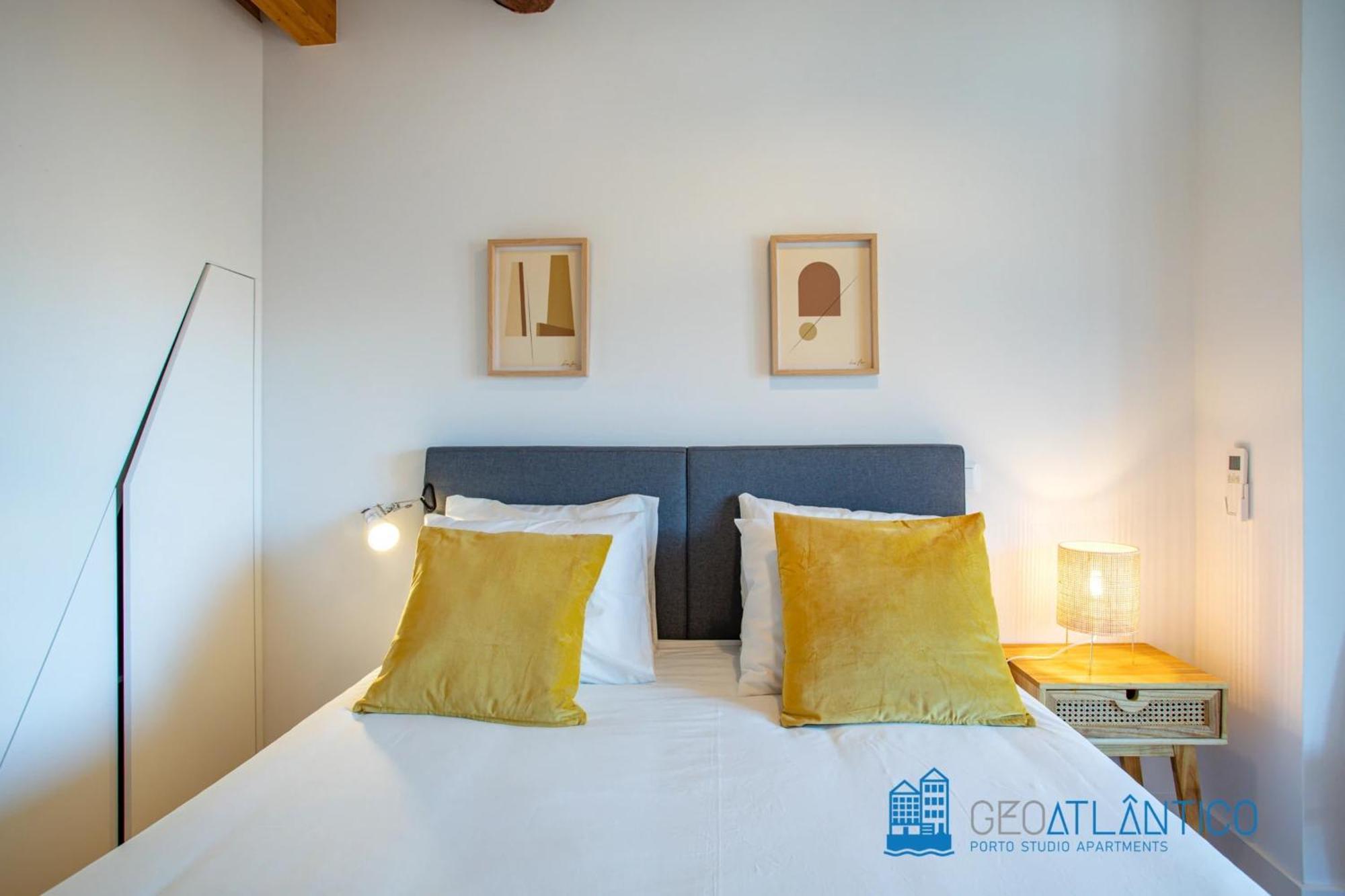 Poveiros Oak Loft - Santo Ildefonso Apartment Porto Bagian luar foto